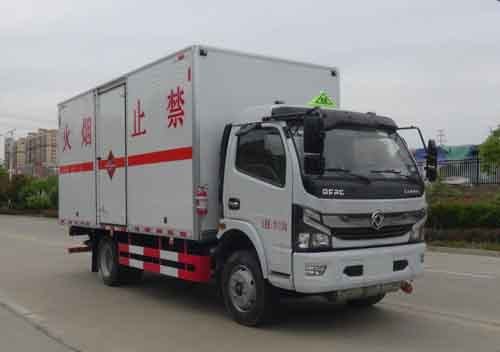 東風D7/F7易燃氣體廂式運輸車圖片