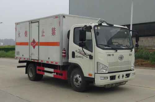 解放虎VN藍牌易燃氣體廂式運輸車圖片